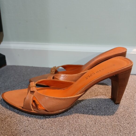 Kenneth Cole Slip On Heels - Picture 4 of 6